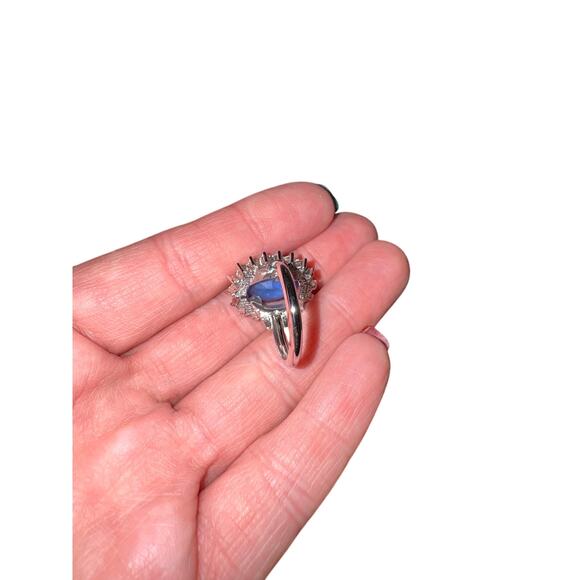 Ring / Avon / Princess Majestic / Blue Sapphire / Faux / Cocktail / Vintage - Picture 2 of 7
